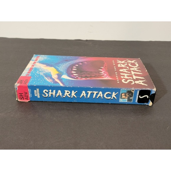 1999 Vintage "Shark Attack" VHS Tape Horror Cult Classic Tested - Picture 7 of 11